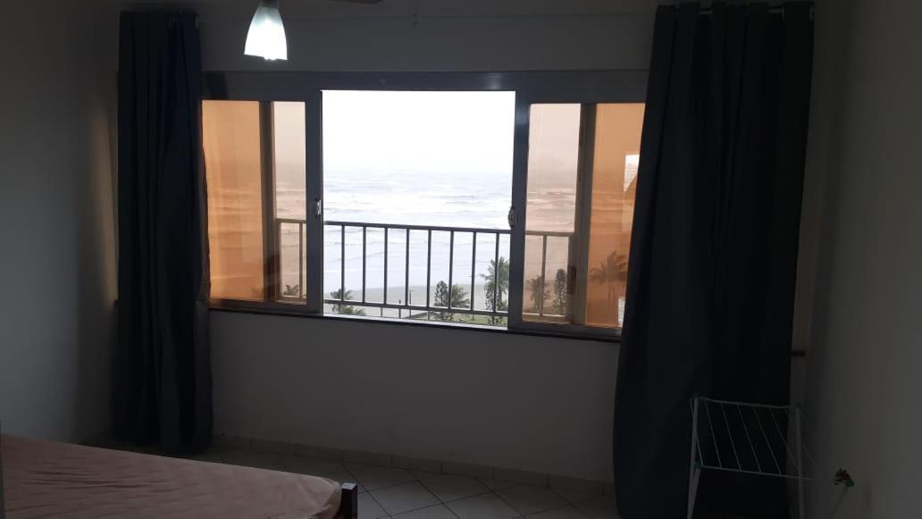 Apartamento Frente A Praia Peruibe Ngoại thất bức ảnh